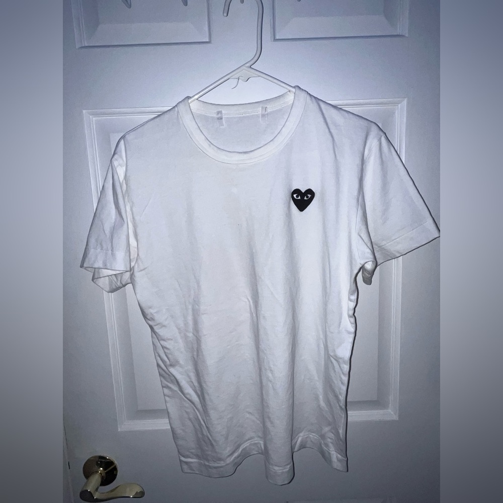 COMME DES GARCONS PLAY SS TSHIRT WHITE BLACK HEART